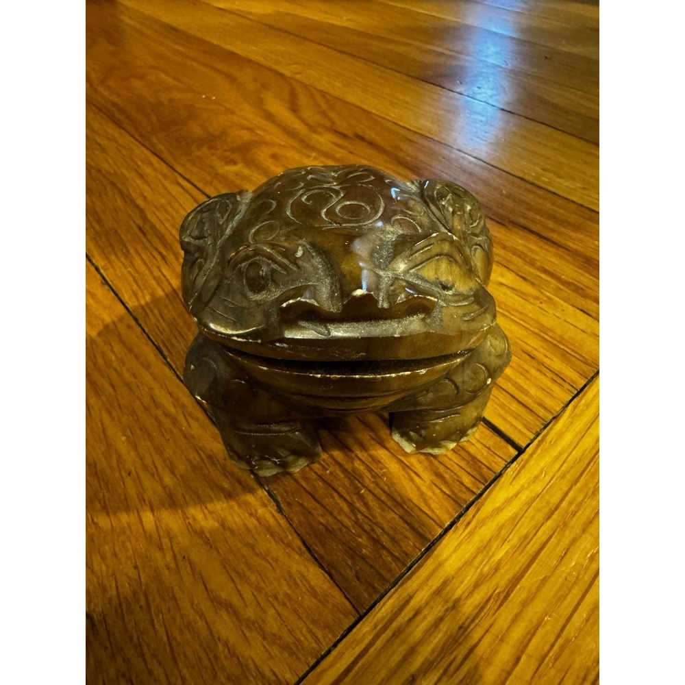 Vintage Carved Soapstone Brown Frog Circles Ornate Heavy Art Decor Reptile